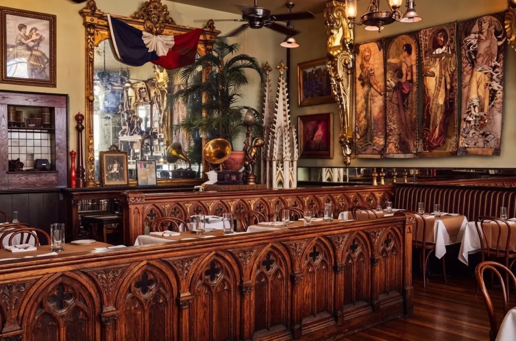 coolest restaurants in savannah ga