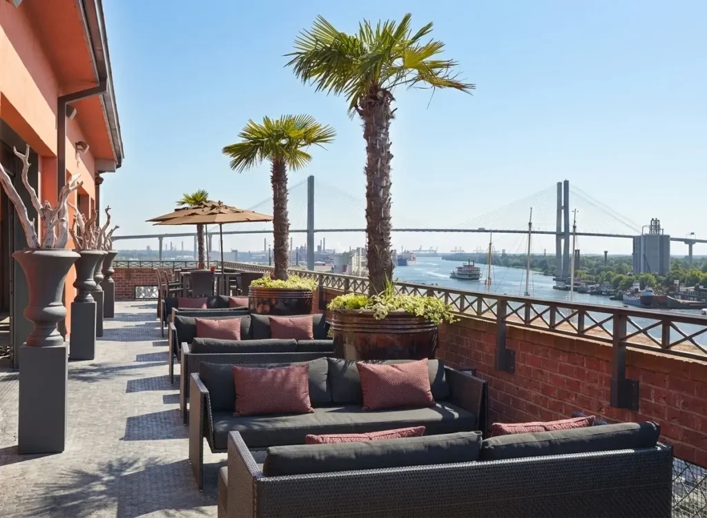 food places in savannah ga